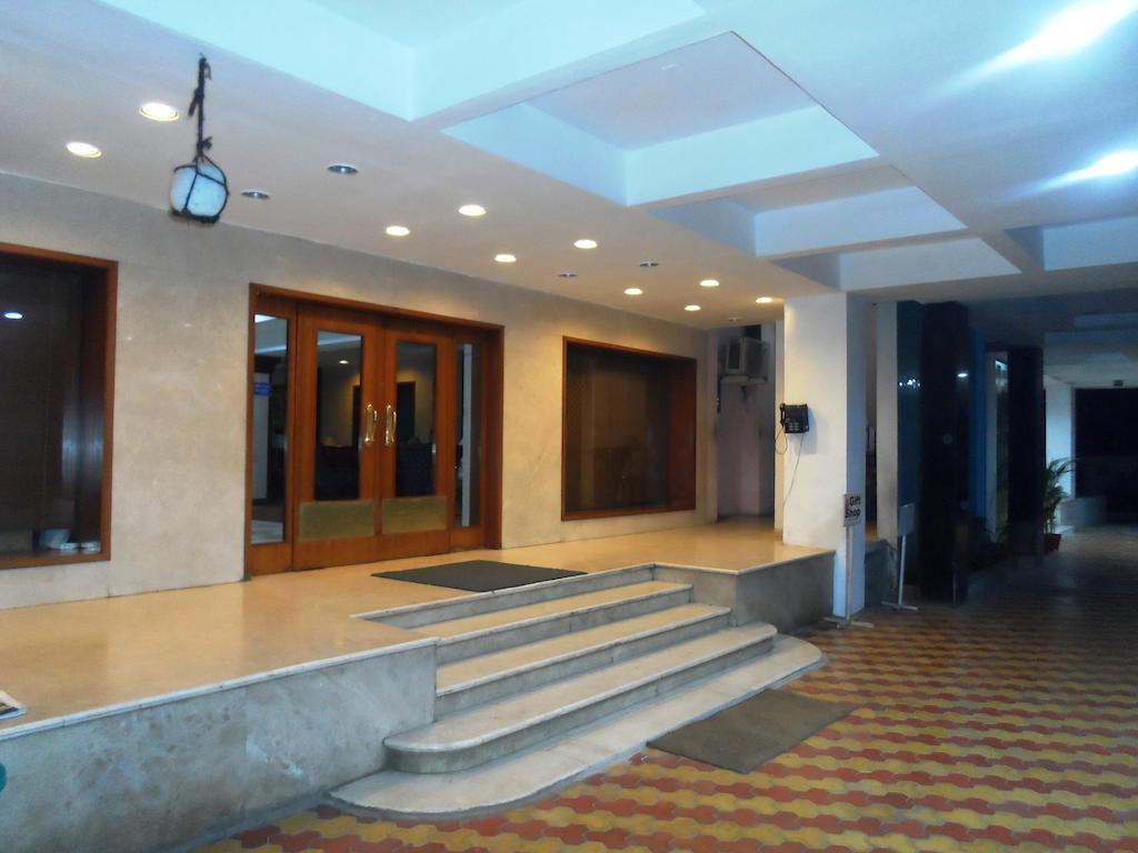 Hotel Bhimas Paradise Tirupati Exterior foto